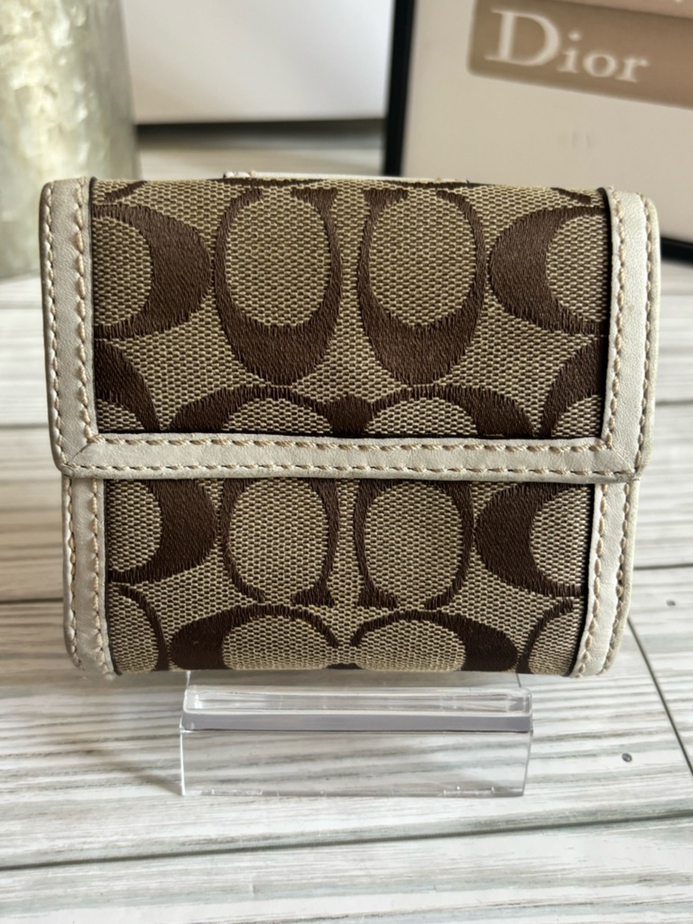 Coach Small Signature Canvas Wallet in Khaki and Chalk with Gold Hardware - Picture 2 of 11